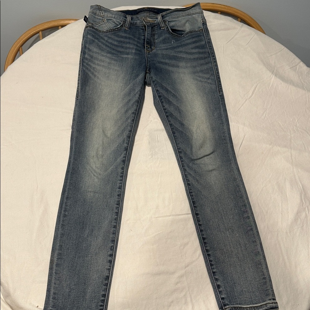 Rock & Republic “Berlin” Skinny Jeans – Light Wash – Size 6M